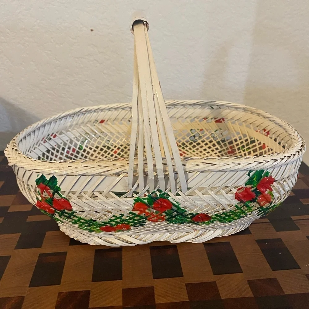 Vintage Daddy’s Duck Handwoven Hand Painted Basket Red Green Floral 8”W x 8”H
